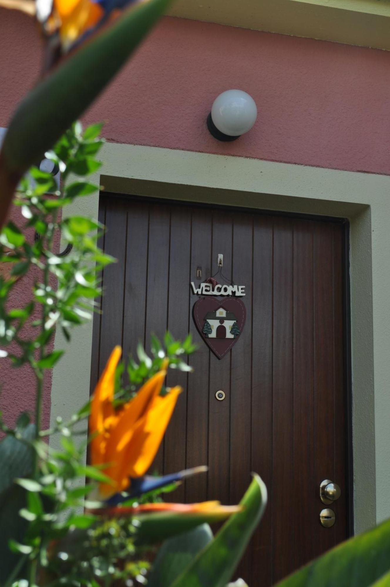 Ariedo Bed And Breakfast Capoterra Exterior photo